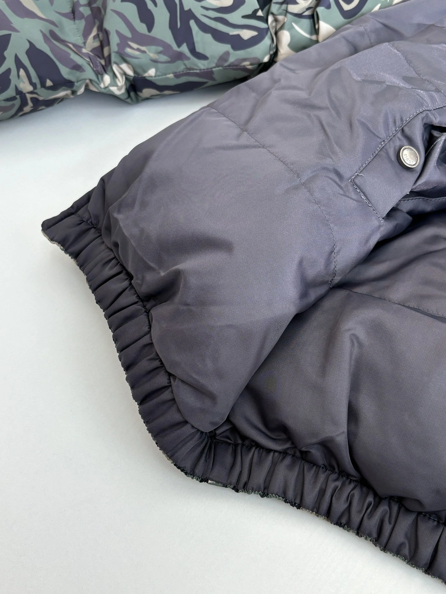 wg.luxury-- 8V reversible item: E-F431J1721